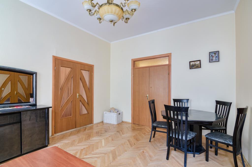 Leogrand Apartments Teodora 3 リヴィウ エクステリア 写真