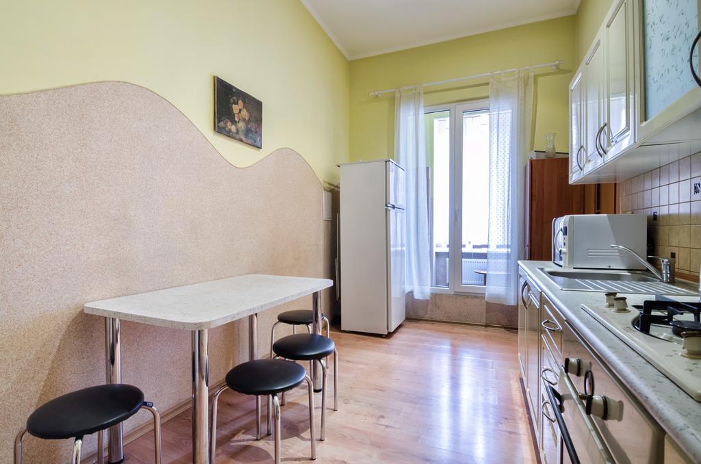 Leogrand Apartments Teodora 3 リヴィウ エクステリア 写真