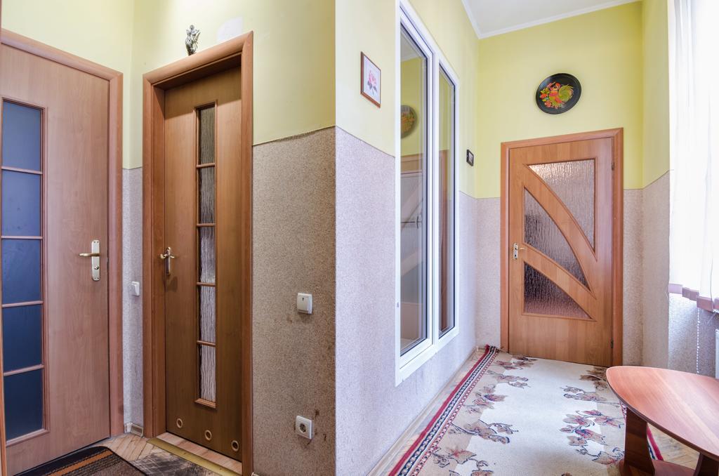 Leogrand Apartments Teodora 3 リヴィウ エクステリア 写真